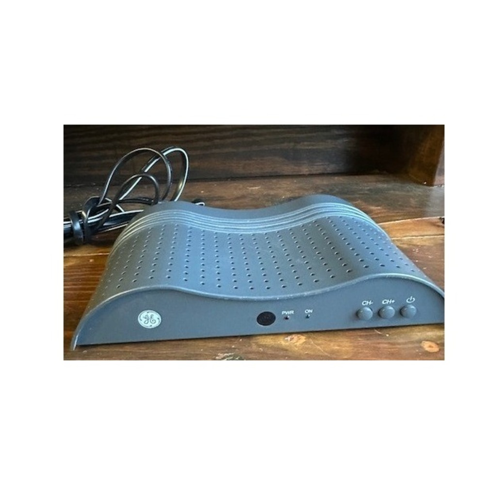 GE 22730‎ RF Modulator RCA Composite to Coaxial RF Converter Channel 3 4 Gray